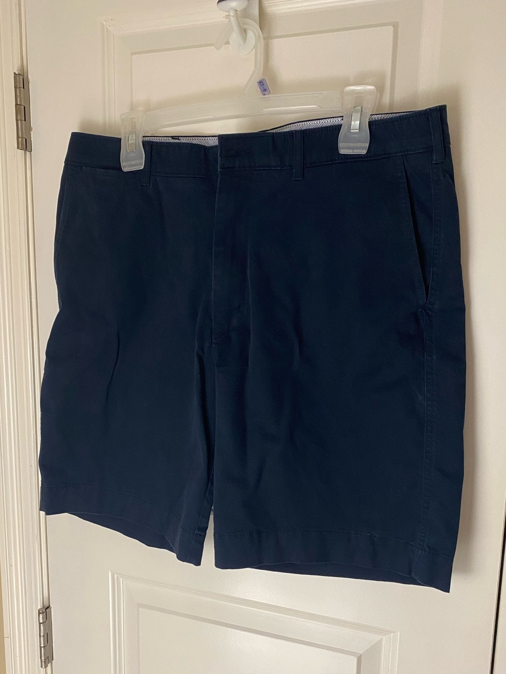 Daniel Cremieux Navy Flat-Front Men's Shorts - Size 34